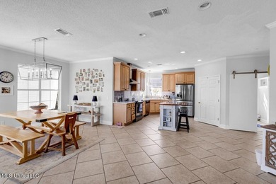 Lovely 3 bedroom, 3 bath waterfront property in Timber Ridge - photo 23