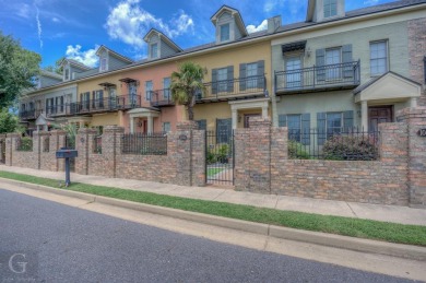 (private lake, pond, creek) Townhome/Townhouse For Sale in Shreveport Louisiana