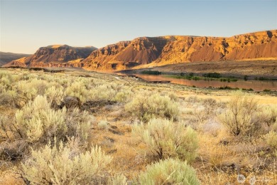 (private lake, pond, creek) Lot For Sale in Malaga Washington