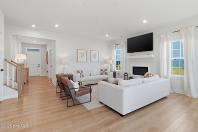 Welcome to your new home!! Like-new construction with the space - photo 11