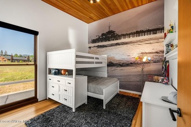 One-of-one WATERFRONT offering on the rare and coveted Gold - photo 36