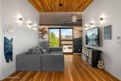 One-of-one WATERFRONT offering on the rare and coveted Gold - photo 41