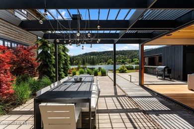One-of-one WATERFRONT offering on the rare and coveted Gold - photo 54
