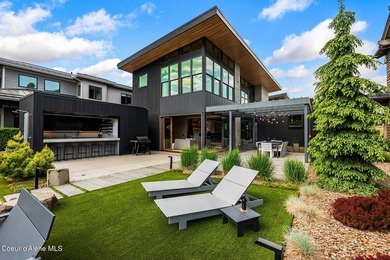 One-of-one WATERFRONT offering on the rare and coveted Gold - photo 59