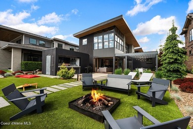 One-of-one WATERFRONT offering on the rare and coveted Gold - photo 60
