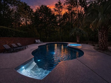 Welcome to refined living in this exceptional private estate - photo 6