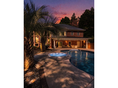 Welcome to refined living in this exceptional private estate - photo 7