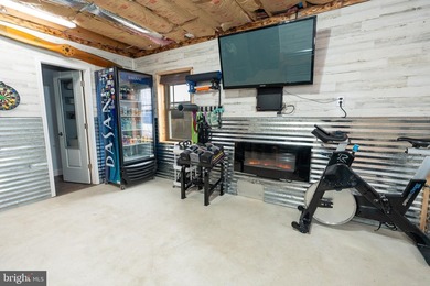 Want a lower BGE BILL!? This is the home for you! The solar - photo 31