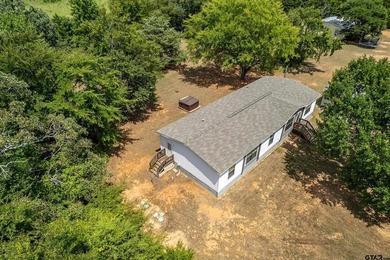 Welcome to your East Texas retreat! This well-maintained 2019 - photo 34