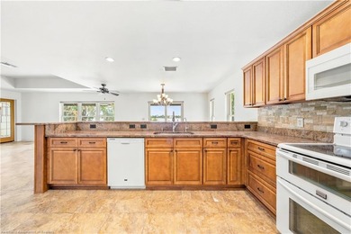 This custom built home is in one of Highlands County's most - photo 13