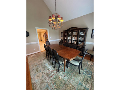 Beautiful all brick ranch home in desirable North Lincoln School