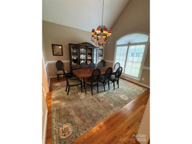 Beautiful all brick ranch home in desirable North Lincoln School