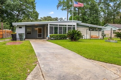 Seller offering $5k towards closing! Welcome to this spacious - photo 2