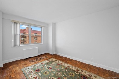 Welcome to 230 Garth Road, a bright and spacious three-bedroom - photo 24