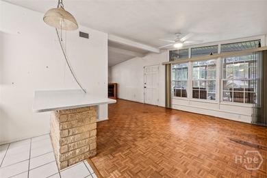 Seller offering $5k towards closing! Welcome to this spacious - photo 9