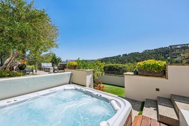 Within Monterra's prestigious gated community, this 2017 - photo 30