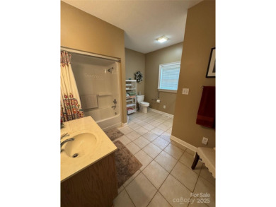 Beautiful all brick ranch home in desirable North Lincoln School