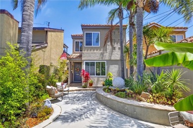 Nestled on a quiet cul-de-sac in highly desirable Alamitos - photo 1