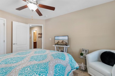 This beautiful, well maintained, three bedroom, 2.5 bathroom - photo 21