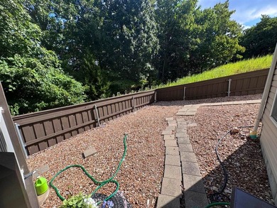 PRIME LOCATION IMPECCABLE CONDITION LAKE LIFE PERFECTION.Nestled - photo 27