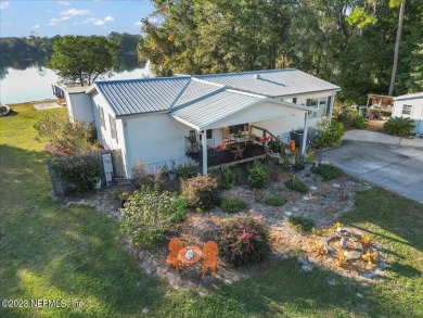 Church Lake - Putnam County Home For Sale in Interlachen Florida