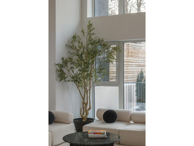 The Townhouse Residence at 79 South 2nd Street is calm, layered - photo 5