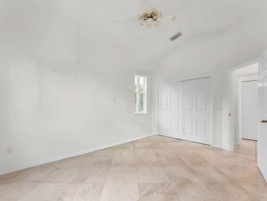 This beautifully maintained 2-bedroom, 2-bath single-story home - photo 12