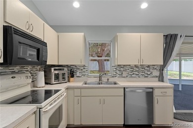 Welcome to this well-maintained 2-bedroom, 2-bathroom plus bonus - photo 13