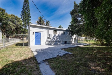 Check out this 3 BED 1 BATH home on a HUGE lot in Fort Pierce! - photo 13