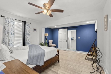 Fully renovated WPB pool home - gutted to the studs in 2017 - photo 15