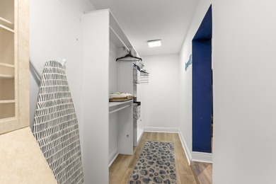 Fully renovated WPB pool home - gutted to the studs in 2017 - photo 19