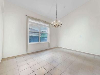 This beautifully maintained 2-bedroom, 2-bath single-story home - photo 19
