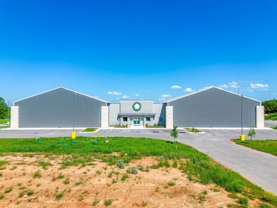 Positioned in the heart of Granbury, this exceptional commercial - photo 3