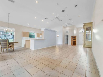 This beautifully maintained 2-bedroom, 2-bath single-story home - photo 25