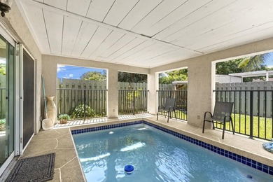 Fully renovated WPB pool home - gutted to the studs in 2017 - photo 27