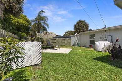 Fully renovated WPB pool home - gutted to the studs in 2017 - photo 32
