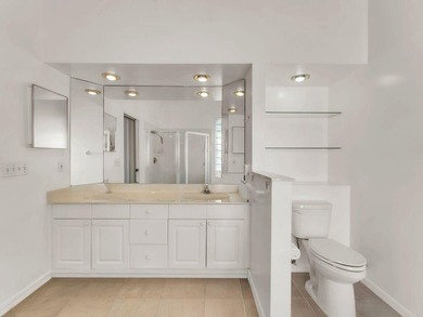 This beautifully maintained 2-bedroom, 2-bath single-story home - photo 32