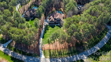 Welcome to luxury living in the prestigious gated community of - photo 48