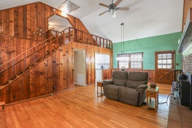 Looking for space, privacy, and room to spread out? This 3 - photo 10