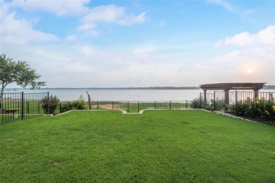 Lake Home For Sale in Fort Worth, Texas