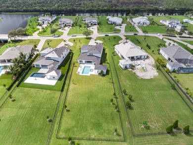 BRAND NEW, NEVER LIVED IN & PROFESSIONALLY DESIGNED is this - photo 7