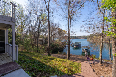 Spacious, Easy Lake Living Along Lake Keowee's Shores - photo 4