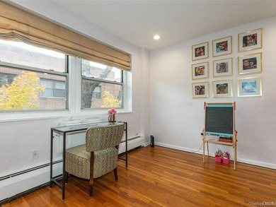 LARGE JR-4 CONVERTED TO A TRUE 2 BEDROOM! LOCATED IN THE HEART - photo 11