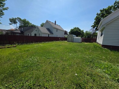 Welcome to 945 Geranium Ave E in Saint Paul! This charming 2 bed - photo 15