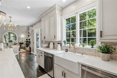 Welcome to Slocum Woods. This exceptional residence offers 4 - photo 16