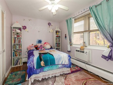 LARGE JR-4 CONVERTED TO A TRUE 2 BEDROOM! LOCATED IN THE HEART - photo 18