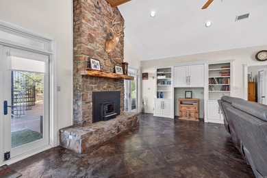 Welcome to an extraordinary legacy property at 211 Hale Rd - photo 22