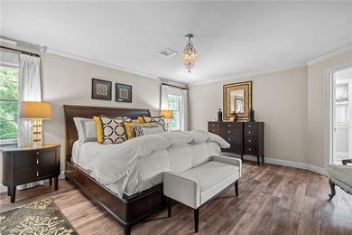 Welcome to Slocum Woods. This exceptional residence offers 4 - photo 23