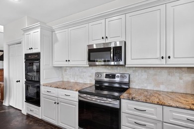 Welcome to an extraordinary legacy property at 211 Hale Rd - photo 24