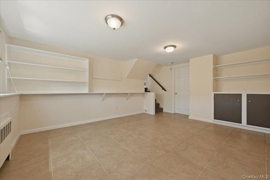 Enjoy the best of the LONG BEACH LIFESTYLE in this SPACIOUS - photo 25